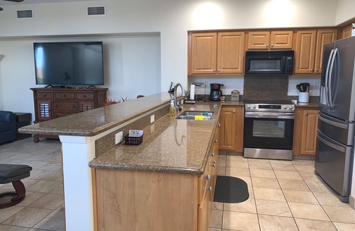 Kailua-Kona House | The Best 3bd 3ba Condo Near Ocean with AC Office and Loft ACJ1