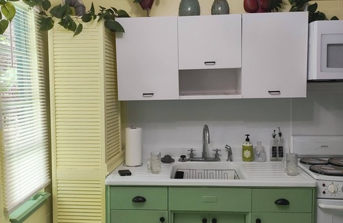 Danville Cottage | The Charming Cottage #1, 1-bedroom in delightful Danville with Private Drive