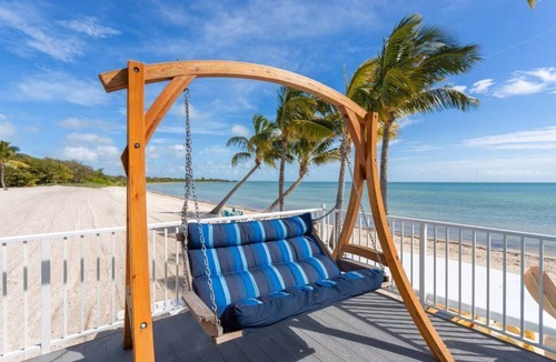 Sugarloaf Key House | The Guest House Sugarloaf Beach Key West, Entire home in Sugarloaf Key, Florida