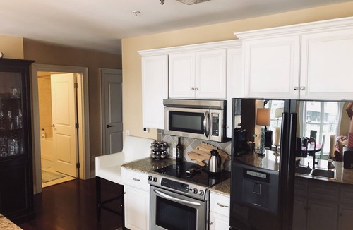 Fayetteville Condo | The Musicians Loft on Dickson Street | One block from UofA Campus!