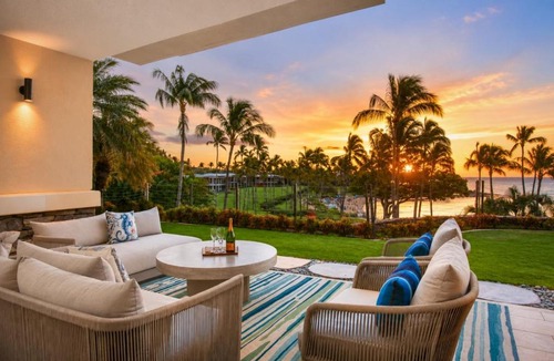 Montage Kapalua Bay Apartment | The Resort at Kapalua Bay Oceanfront 3 BR Sleeps 10 Luxury Resort Living Complimentary Car with 6 Nights MON-1205 by KBM