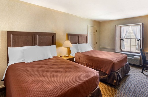Towanda Hotel | The Riverstone Inn