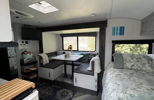 Wilkes-Barre House | Tiny Home/RV close to I81