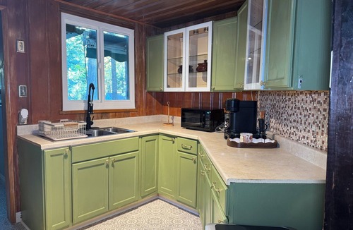 Twin Peaks Cabin | Tranquil 1-bedroom cabin in enchanting Twin Peaks perfect for getaway