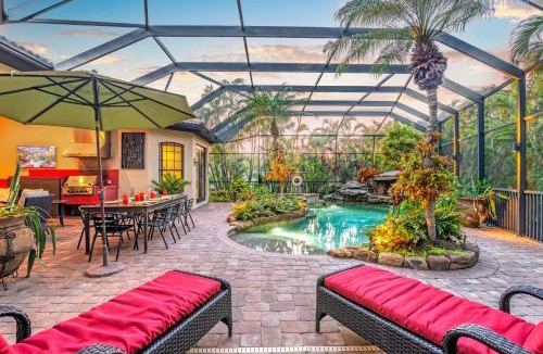 Saint Armands Key House | Tranquility - 4000 Sq ft of Luxury - Private Pool/Spa, Walk Everywhere, Pet Friendly
