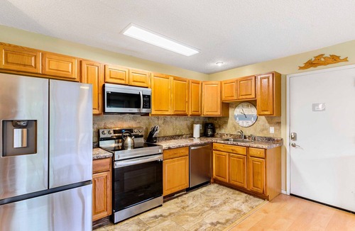 Kihei Condo | Tropical Garden View at a Beach Front Property-Kihei Kai Unit #4
