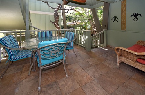 Kihei Condo | Tropical Garden View at a Beach Front Property-Kihei Kai Unit 17