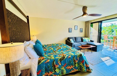 Princeville Condo | Tropical Paradise #13 at HBR, beach access, AC & kitchenette