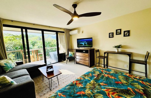 Princeville Condo | Tropical Paradise #13 at HBR, beach access, AC & kitchenette