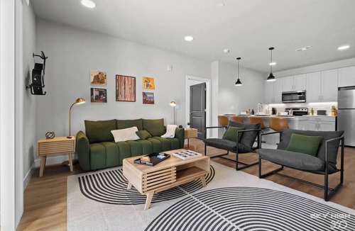 Rogers Apartment | Unplug in Comfort, Gym & Pool, New Lift & No Cleaning Fee