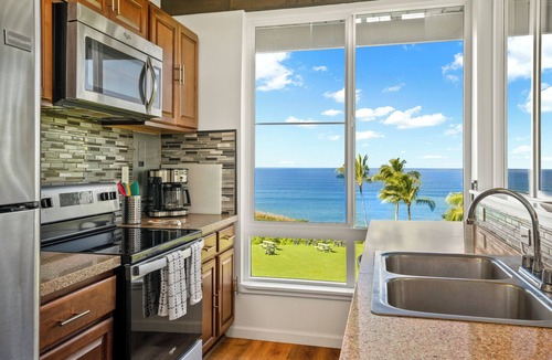 Princeville Condo | Upgraded Private Oceanfront Getaway On Kauai!