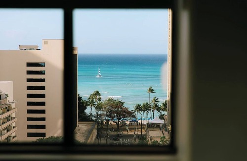 Waikiki Hotel | Vive Hotel Waikiki