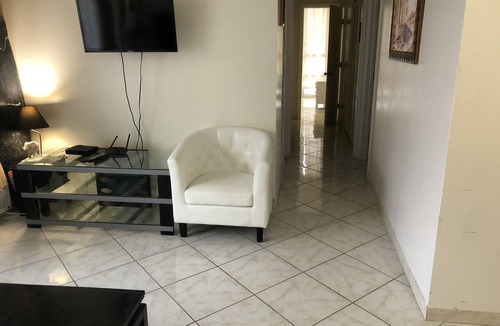 Waikiki Apartment | ~Waikiki b