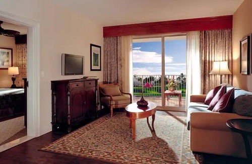 Waikoloa Condo | Waikoloa | Romantic Island Getaway | Pool & Resort