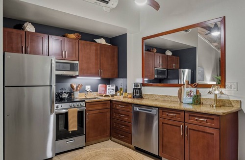 Napili Condo | Walk to Beach and Dining + AC - Napili Shores D224 - Updated Studio