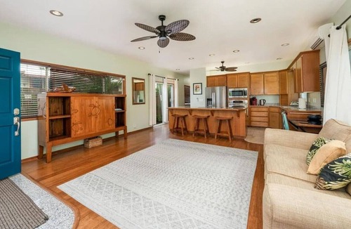 Kailua-Kona House | Walk to Beach | Rooftop Deck | Ali`i Drive Kona