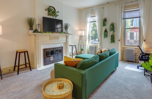 Pottstown Apartment | Walk to Restaurants & Shops: Apt in Pennsylvania!