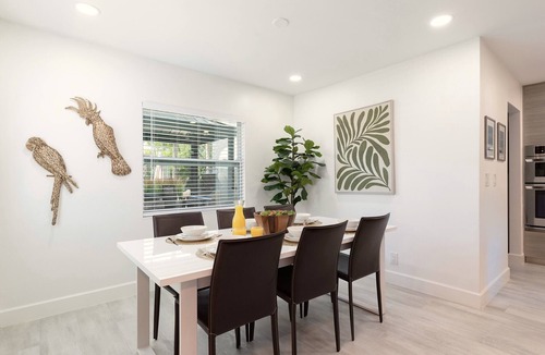 Cypress Gardens House | Waterfront-Heated SaltWtr Pool-Putting Green-Beach-FirePit-Dock-Sunsets-Legoland