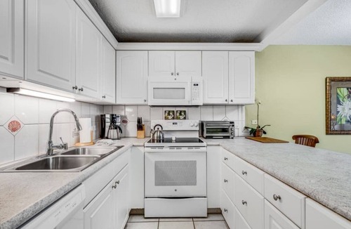 Kihei Condo | West Maui Bliss! Lanai, Full Kitchen, Laundry, WiFi, AC, TVs+DVD–Kamaole Sands 4109