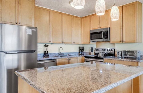 Kihei Condo | West Maui View+Homey Comfort! Open Design w/New Kitchen, WiFi–Kamaole Sands 4307