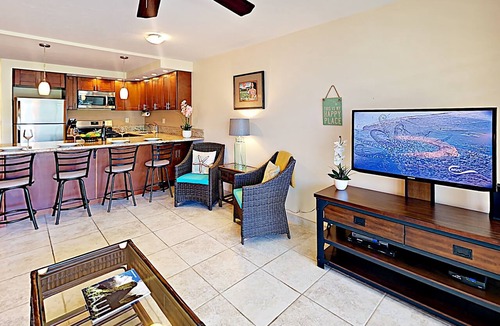 Kihei Condo | Where Aloha Lives Kihei Remodeled Condo Lanai AC Steps to Kamaole Beach