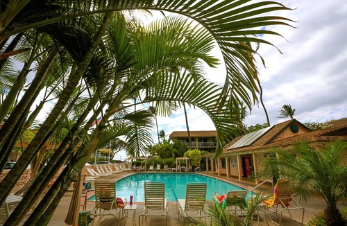 Kihei Condo | Where Tradition Meets Comfort Kihei Condo New AC Steps to Kamaole II Beach