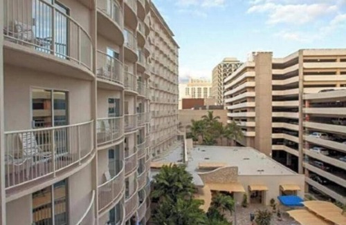 Kahalu u House | Wyndham Waikiki Beach Walk