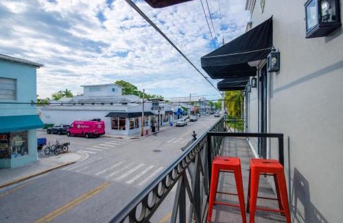 Uptown - Upper Duval House | Yellowfin Ledge