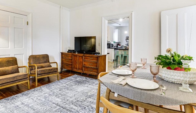 1 Mi to Needham Center Square: Pet-Friendly Apt! in Boston