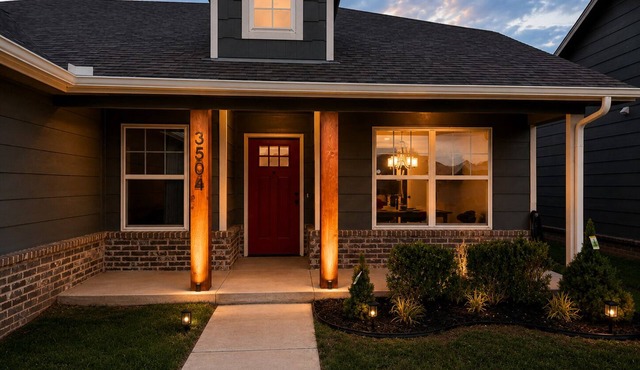10 Sleeps, Spacious Family, Friends & Pet Condo, Near Rose Dist & Gathering PL in Broken Arrow