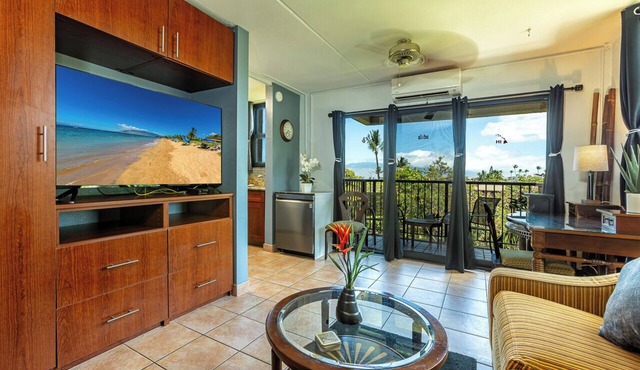 109.00 OceanView, Full-Size W/D, Dishwasher, 55"TV, Hotel-Zone, Beach across St,