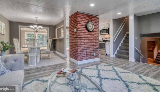 163) Massive 3 bedroom home with backyard! in Nottingham
