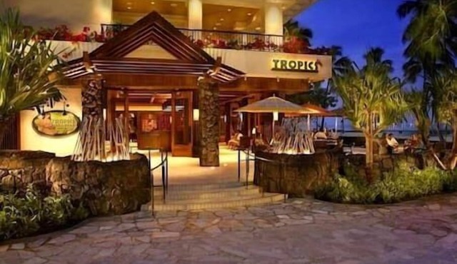 2/2 HGVC Hawaiian Village Beachfront Resort & Spa