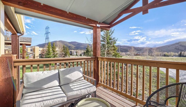 2 Bedroom 2 Bath just minutes from Keystone!