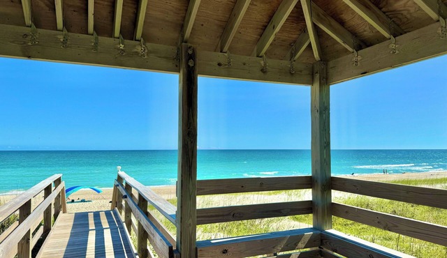 2nd Floor Ocean View Condo Private Beach Access Pool Kitchen Pet-Friendly