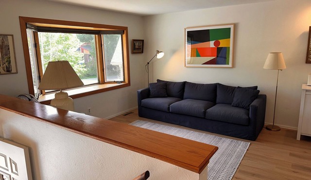 3-bedroom private and quiet retreat in Twin Lakes.