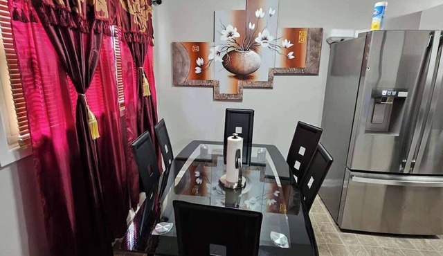 3BR | King beds |85” TV | 3min wake forest & DT in Winston-Salem