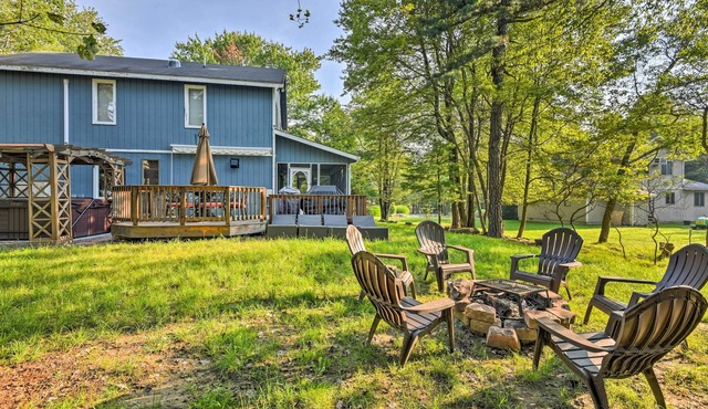 All-Season Family Retreat in Lake Harmony!