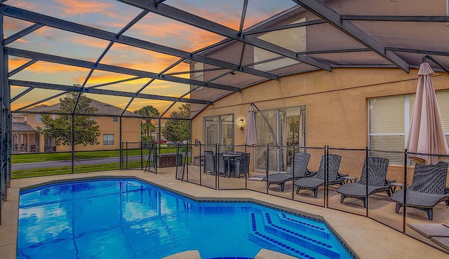 ALWAYS FREE POOL HEAT - 3 miles to Disney, Emerald Island Resort - GAME ROOM
