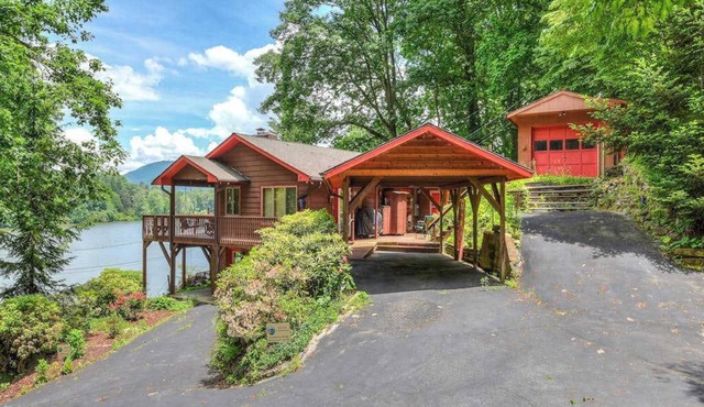 Armstrong House Combo in Lake Junaluska