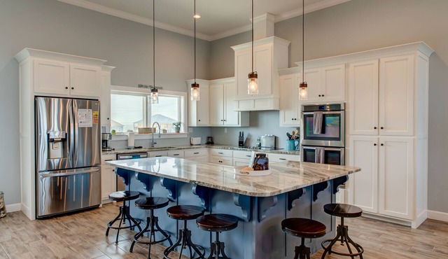 Bayfront, custom home with a designer's touch! - Serenity Now