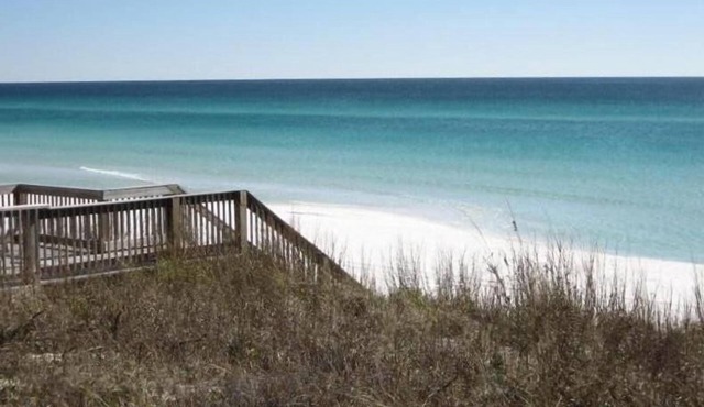 BEACHFRONT Tommy Bahama Unit with Sunset Views! in Santa Rosa Beach