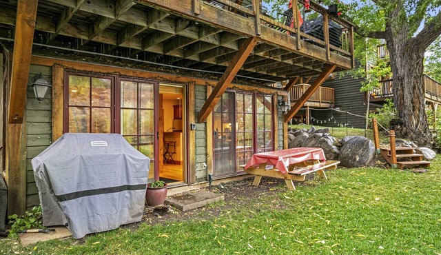 Beautiful Riverside Ski Retreat! *Now with Hot Tub!*
