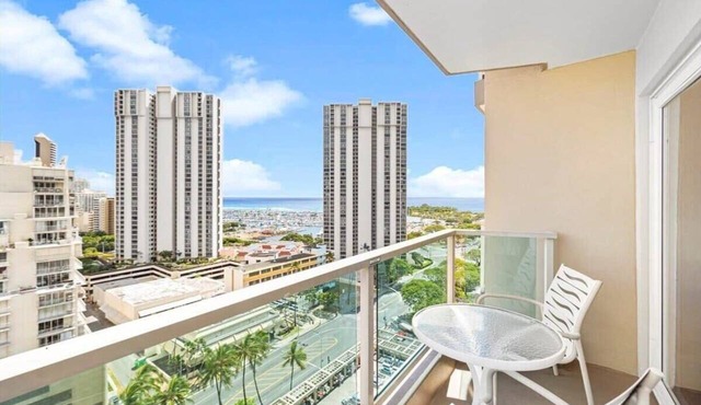 Beautiful Studio at Ala Moana 1330 HONOLULU