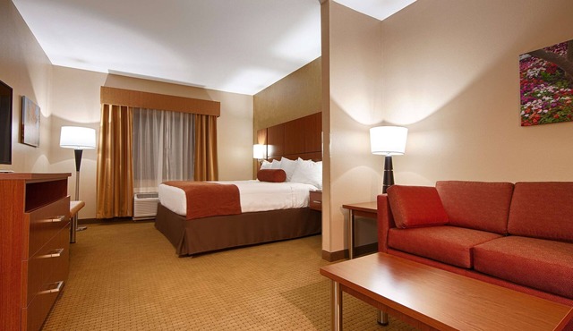 Best Western Plus Finger Lakes Inn & Suites