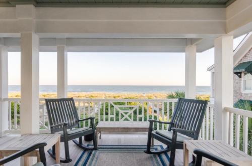 Blake Cottage by Bryant Real Estate in Wrightsville Beach
