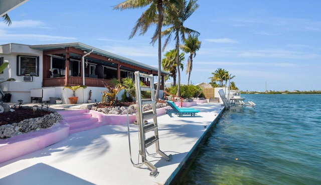 Calle Uno Waterfront Retreat with Private Dock