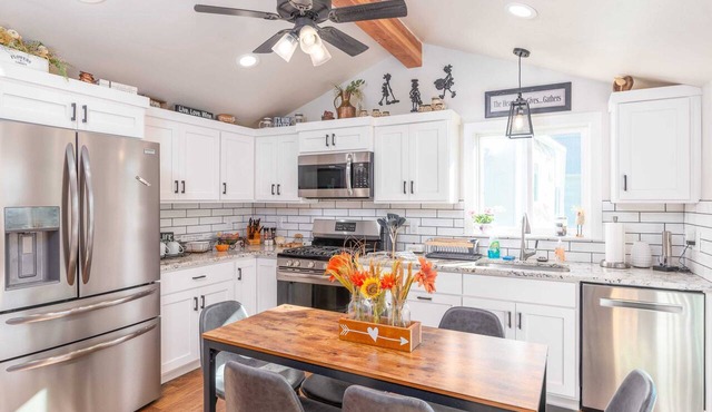 charming 2-bedroom pioneer home near brian head ski resort and national parks in parowan, utah in Parowan