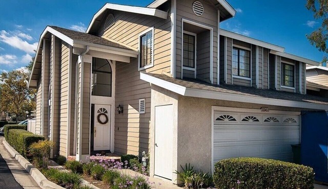 Charming 3-bedroom condo with WiFi and AC in peaceful Mission Viejo in Mission Viejo