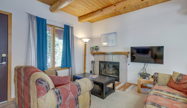 Charming Amalia Retreat w/Fireplace & Grill!